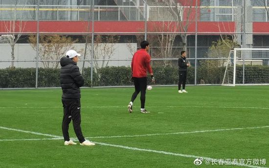 我们特此采访几位AI影像创作班首期班学员，听听他们怎么说。